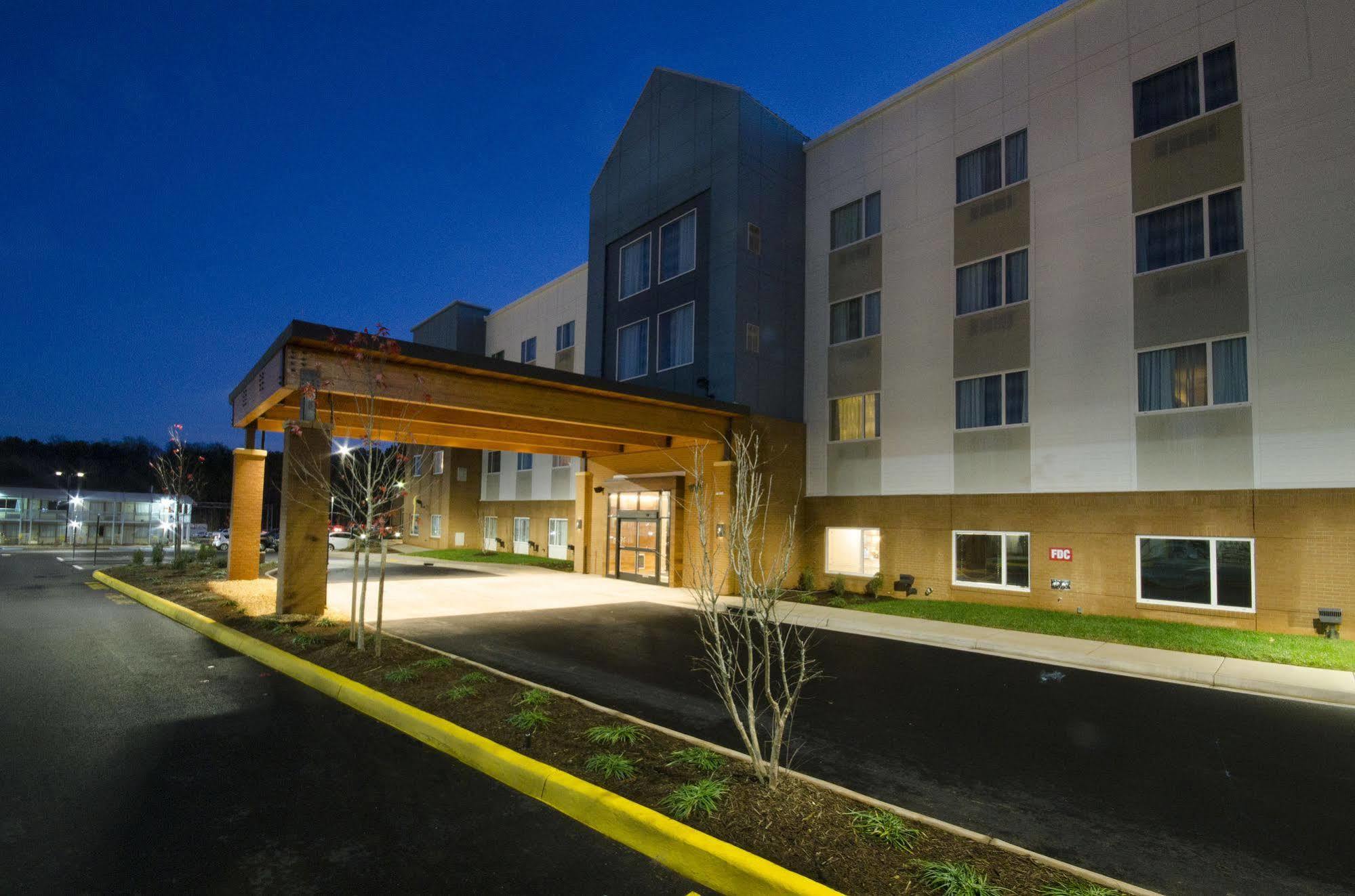 Country Inn & Suites By Radisson, Charlottesville-Uva, Va Exterior photo